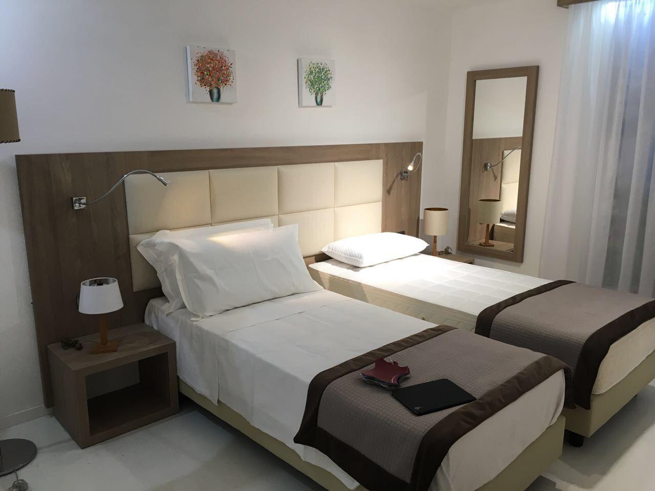 Hotiday Room Collection - Napoli Residenza Scarlatti Luaran gambar