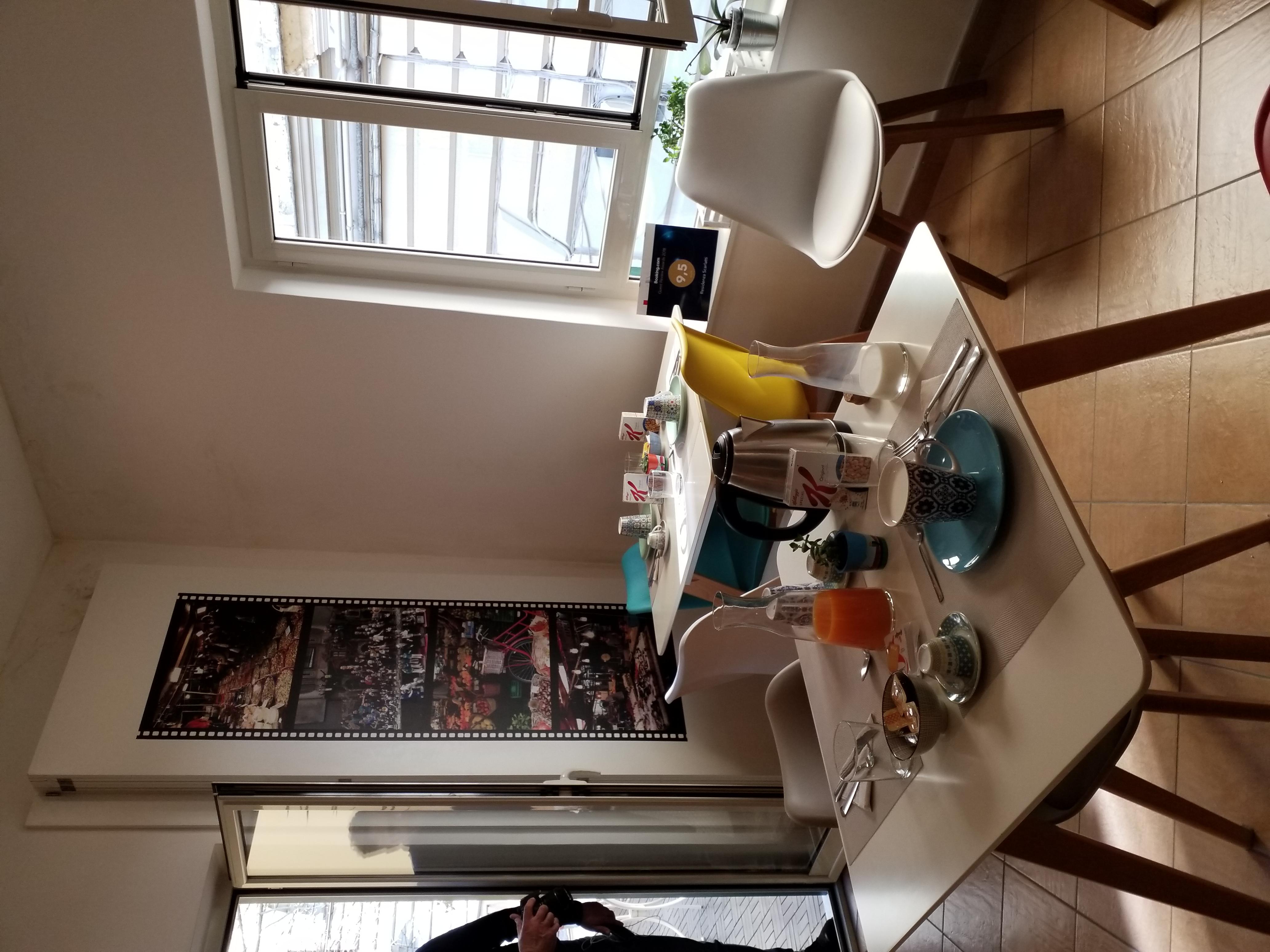 Hotiday Room Collection - Napoli Residenza Scarlatti Luaran gambar