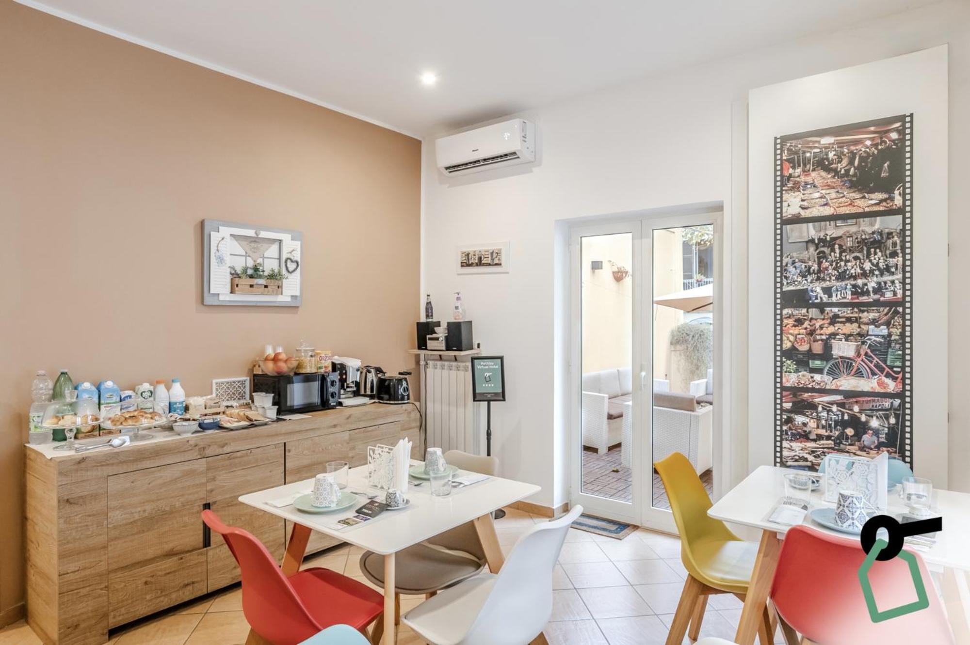 Hotiday Room Collection - Napoli Residenza Scarlatti Luaran gambar