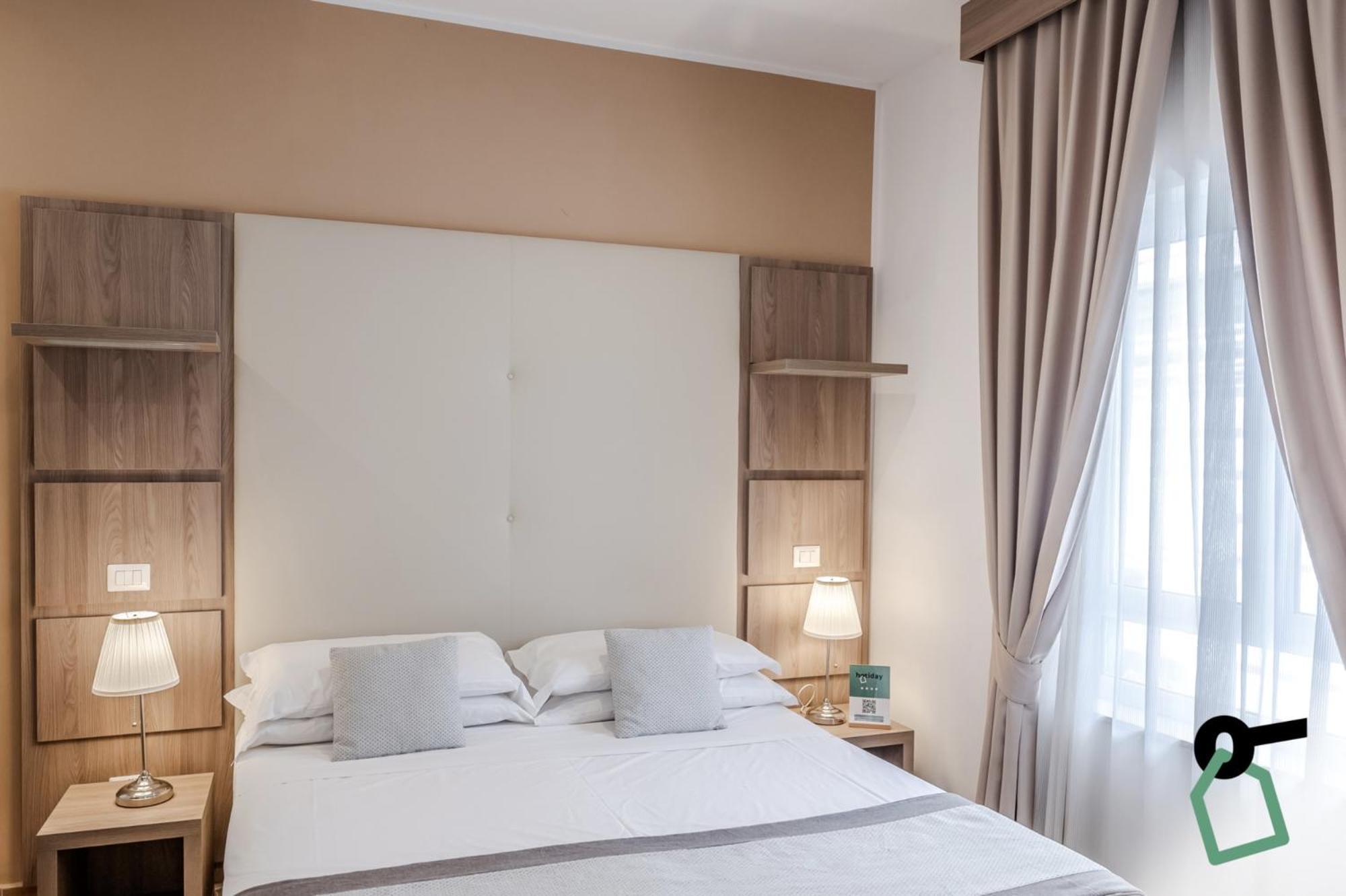 Hotiday Room Collection - Napoli Residenza Scarlatti Luaran gambar